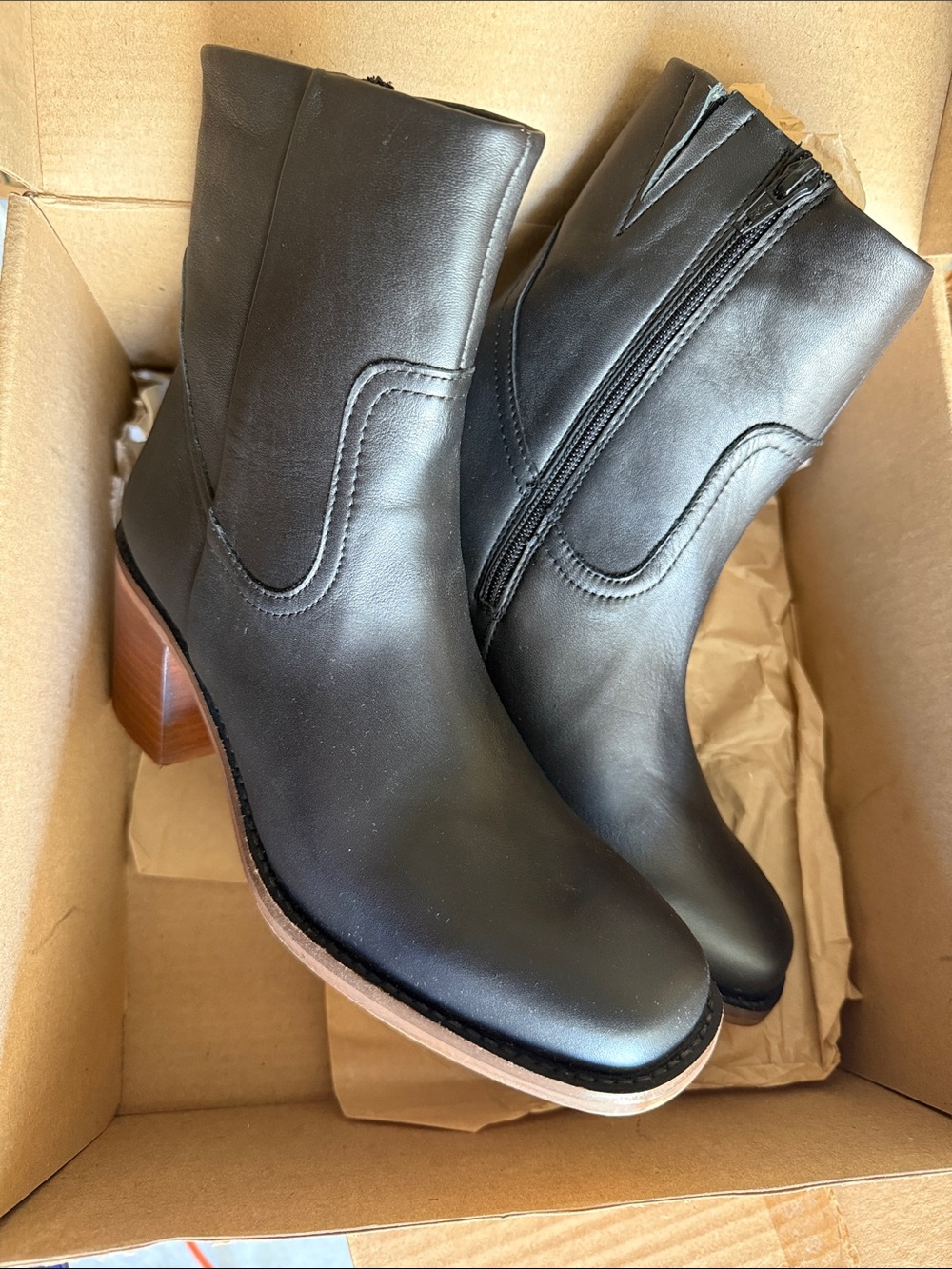 Patina Classic Black Heeled Ankle Boots - Sleek Zip-Closure